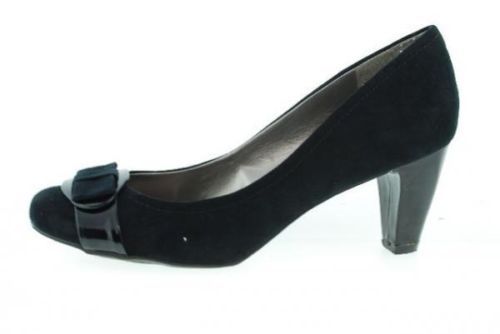 Karen Scott Women's Solid Heels