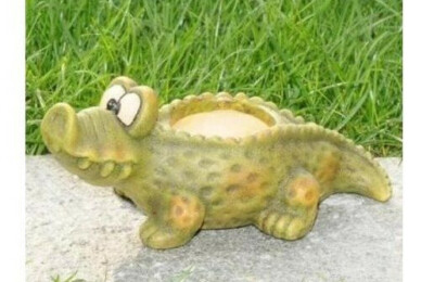 COCCODRILLO DECORATIVO CON VASETTO STATUA PER GIARDINO IN CERAMICA