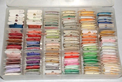 Plano Case with Embroidery Floss Thread 139 Skeins Cross Stitch Multi Colors