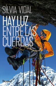 Hay luz entre las cuerdas (Literatura Desnivel) de ... | Livre | état comme neuf