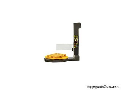 Viessmann 1381 HO Scale Animated Pallet Shrink Wrapping Machine -- Black, Yellow