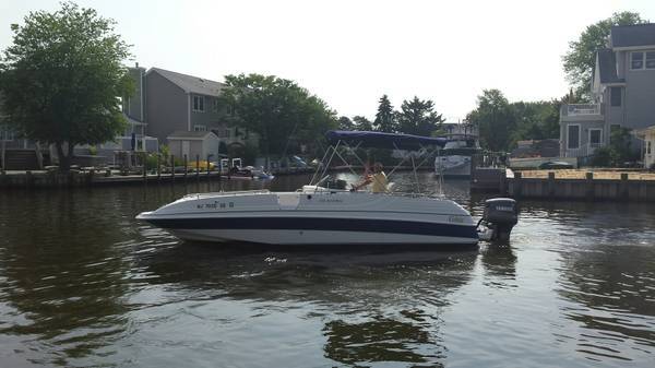 Cobia Sports Deck 256