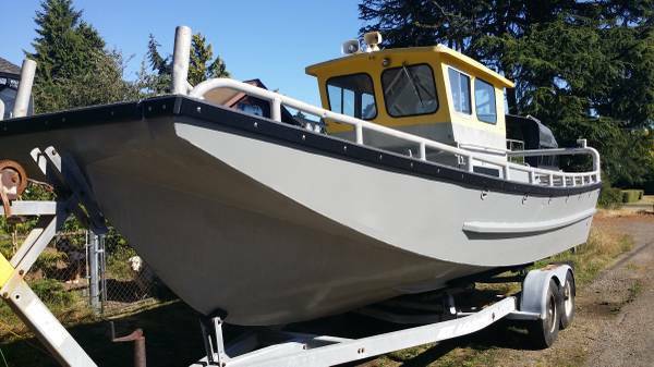Munson aluminum landing craft / packer