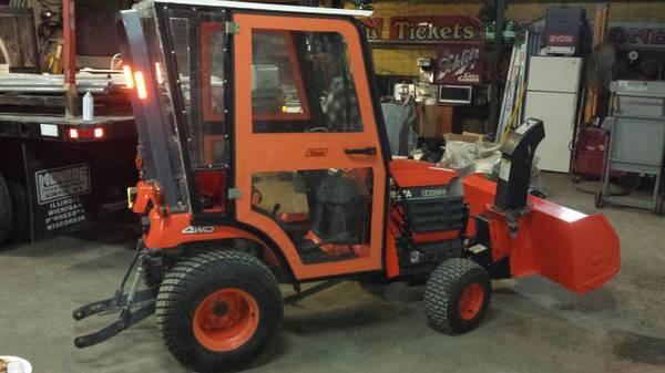 Kubota BX2200 Tractor with Snow Blower