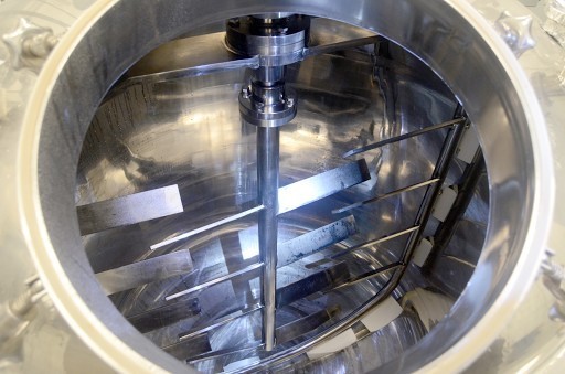 2000L Stainless Steel Jacketed Kettle with Scapper, Agitation, and Vacuum