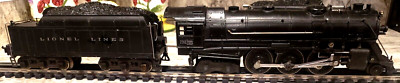 Lionel 226E LOCO AND 2226W TENDER IN VERY GOOD CONDITION, RUNS GREAT!