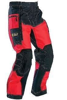 Funktionskleidung in Rot für Motorradfahren