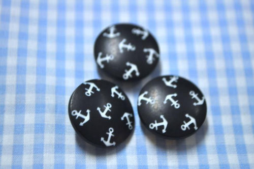 Bottoni neri per l'hobby del cucito