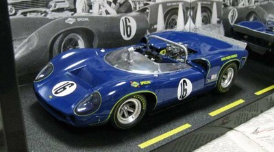 GMP 1/18 1967 Lola T70 Spyder 16 roller