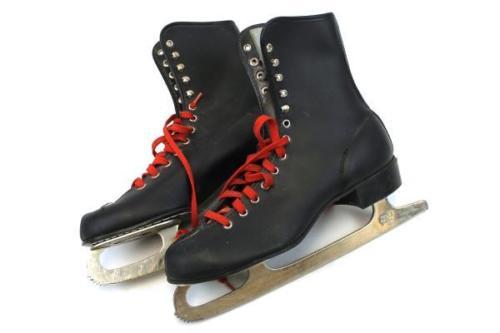 vintage ICE SKATES black leather mens TEMPERED SABRE  display picture 1