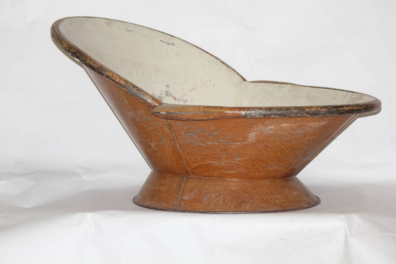 Victorian Bath Tub with Faux Wood Painted Finish with Provenance, circa