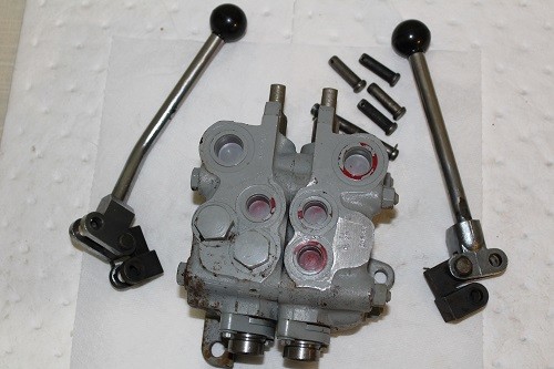 NEW Vickers DIRECTIONAL CONTROL VALVE DL 21 307162 With Levers Fittings 330804