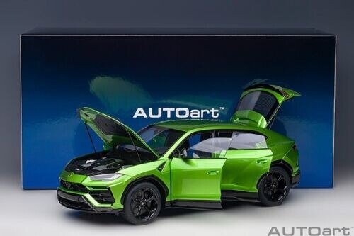 Lamborghini Urus 1/18 スケールモデル 模型 Amazon.com: Lamborghini Urus Grigio Lynx Gray Metallic 1/18