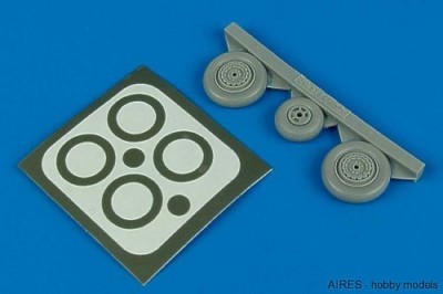 Aires 1/48 MiG-17 Fresco wheels paint masks for Hobby Boss kit 4416