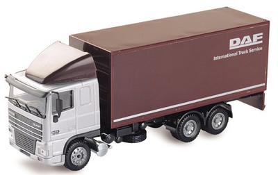 DAF XF 95 cabine basse porteur 3 essieux JOAL 354 échelle 1/50°