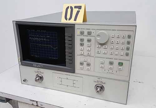HP 8722C 50 MHz to 40 GHz Network Analyzer Option 010  Tag #07
