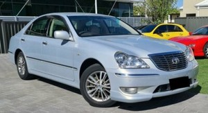Toyota crown majesta 2005