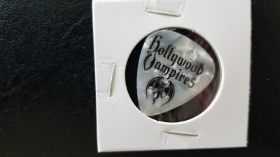 HOLLOYWOOD VAMPIRES / JOHNNY DEPP - CONCERT TOUR GUITAR PICK