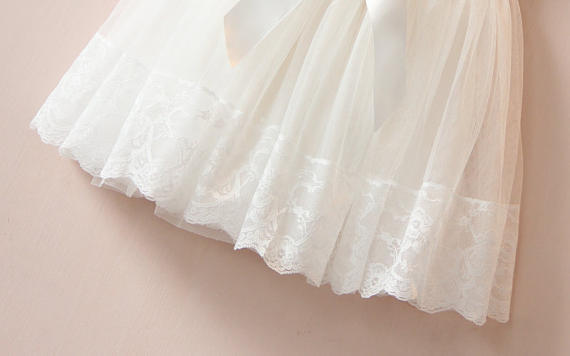 Girl off-white tulle lace dress Toddler fashion Easter flower girl dress