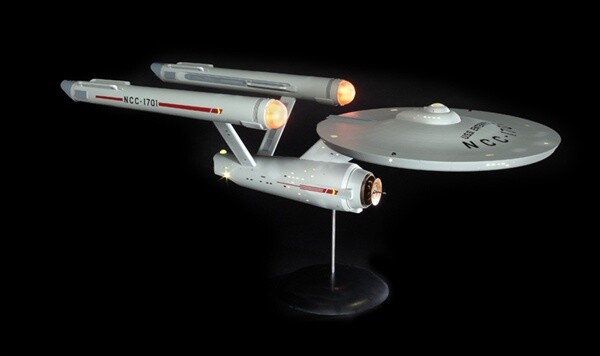 Built 1/350 Star Trek TOS Enterprise model with led lights