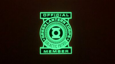 CUSTOM GLOW-IN-THE-DARK VINTAGE STYLE GREEN LANTERN CORPS BADGE PROP