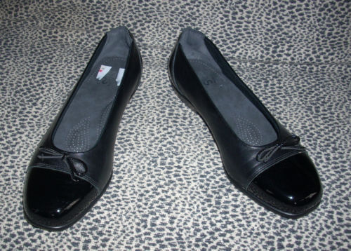 Geometric Flats and Oxfords for Women