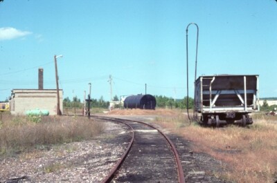 CNW ENGINE FACILITY IRON MOUNTAIN MI (NORTH WESTERN) ORIGINAL SLIDE 9-2-91 T22-2