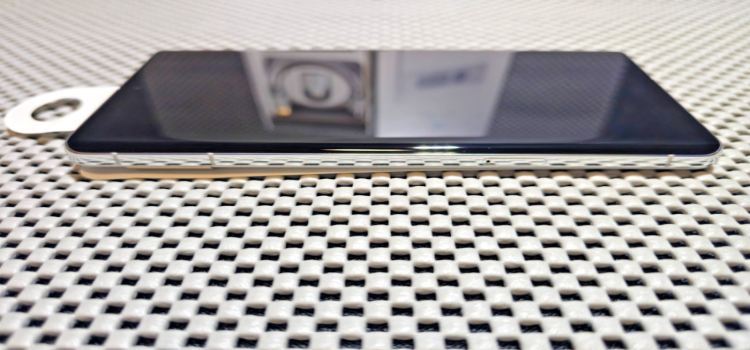 Google Pixel 7 PRO 256 GB T-Mobile Snow (white) Still NEW in BOX