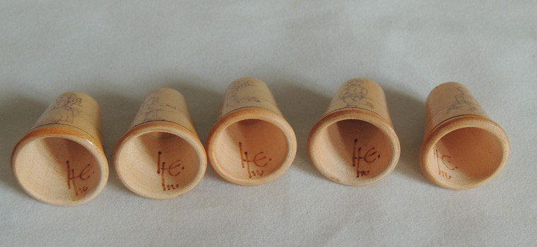 5 Wooden Thimbles.. Pyrography Scottish Children Games.. Vintage Handmade