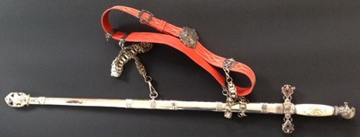 Antique Ornate Masonic Knights Templar Sword With Belt