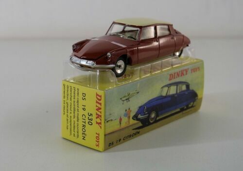 Miniature Autocar ISOBLOC Dinky Toys / Atlas - Échelle 1/43 - Métal Gris Métallisé Et Rouge - Neuf