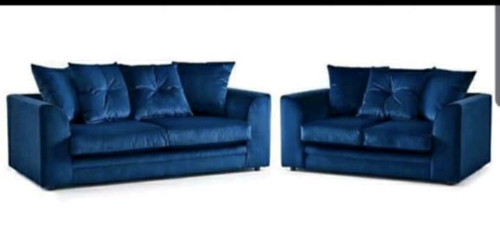 Plush Velvet Sofa set in DFS style..., 2+3 Seater | in Surrey Quays