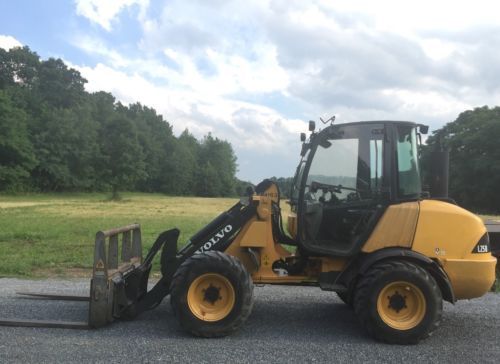 ヘンテコ Switch VOE 11039247 For Volvo Wheel Loader L120C L220D L70D