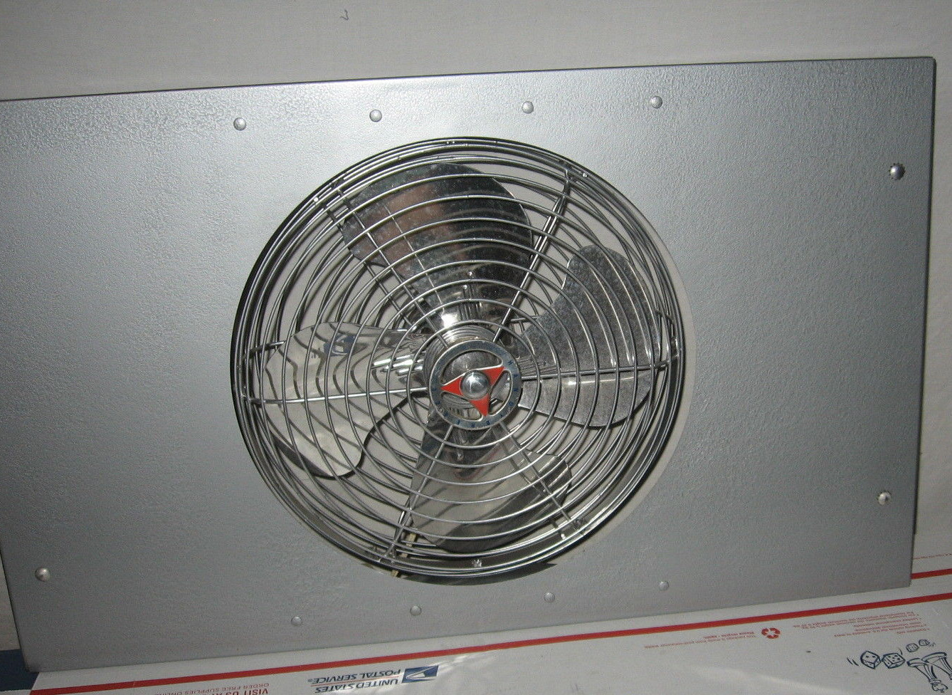 Vintage Art Deco Handy Breeze Window Fan 12