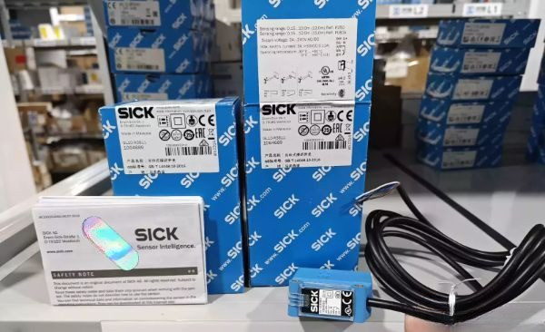 1pcs SICK GL10-R3811/GL10-R3812 1064689 Photoelectric Sensor New