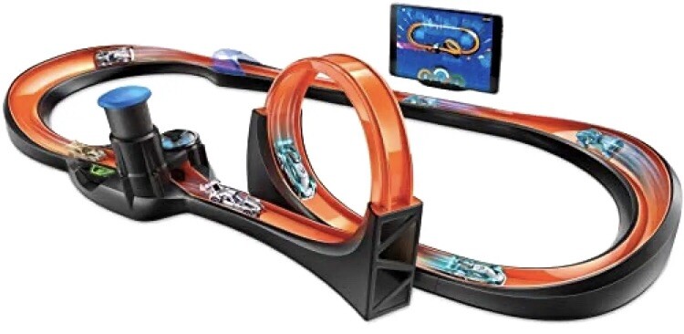Hot Wheels id Smart Track Starter Kit 3 Exclusive Cars