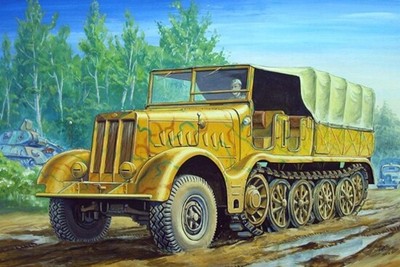 Trumpeter 07203 FAMO SD.KFZ.9/18 TON HALFTRACK 1/72 Plastic Model Kit