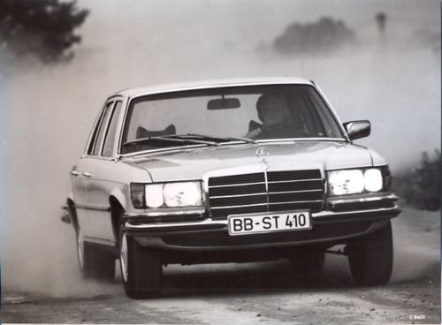 Pressemappen und CDs für Mercedes-Benz Fans