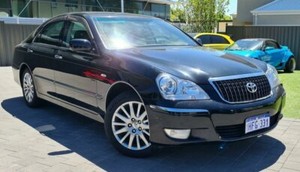 Toyota crown majesta 2008
