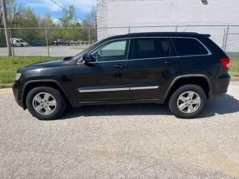 Owner 2012 Jeep Grand Cherokee Laredo Sport Utility 4D