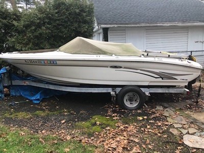 Sea Ray 182 2002 18 FT Bowrider Runabout Boat Trailer Included Good Condition