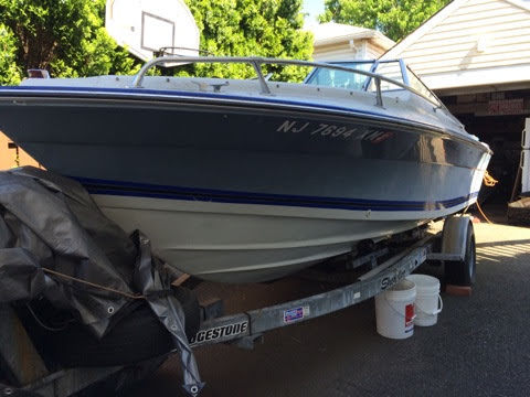 1986 Four Winns Powerboat w Trailer, Clifton New Jersey | No Fees & No Reserve