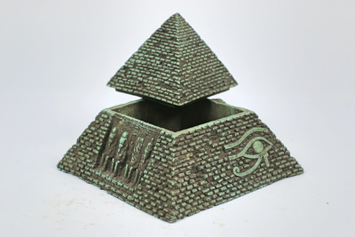 Pyramids jewelry sale international