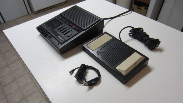 Panasonic RR930 Desktop MicroCassette Transcriber Recorder w/ Microphone & Pedal