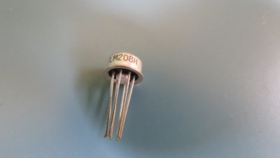NSC  LM208H Qty of 2 per Lot Single Operational Amplifiers  TO-99  IND TEMP  NSC