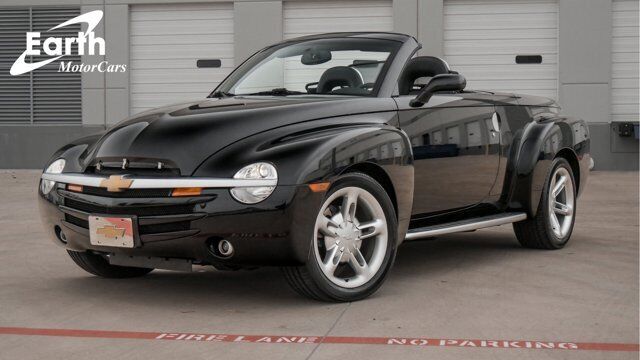 2004 Chevrolet SSR Preferred Package, Running Boards, Cargo Compartme 10295 Mile