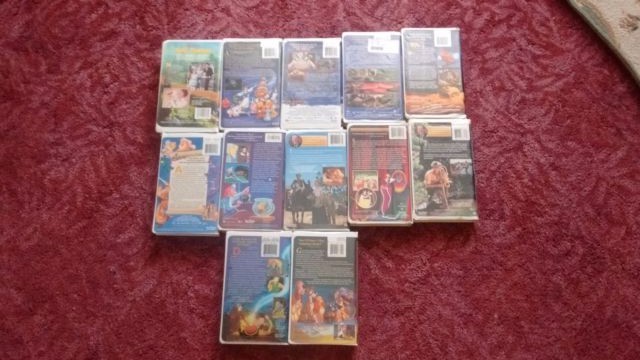 Lot of 17 Disney vhs-  mix of animated and live action