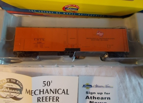 3 Vintage ATHEARN Ready to Roll Train Cars #75467 #71699 #72353