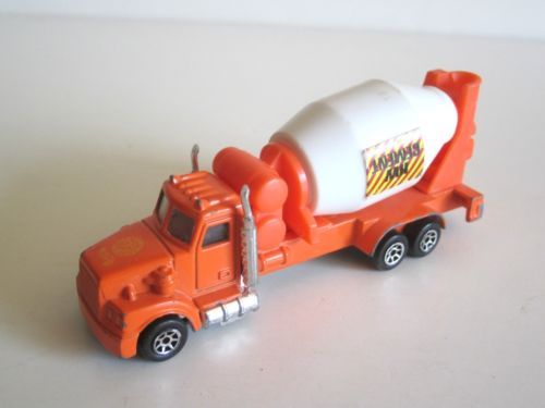 Dinky Supertoys 960 lorry mounted cement mixer With Original Box
