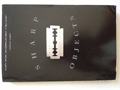Sharp Objects - Paperback By Flynn, Gillian - GOOD